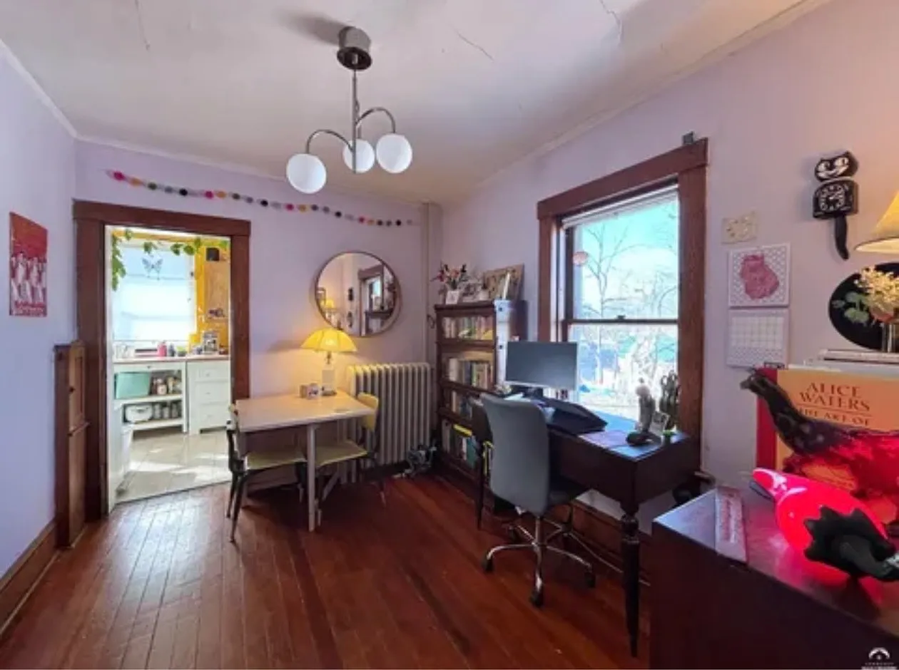 2 bed, $1,050 — Photo 4