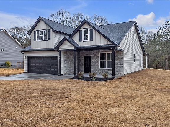 2nd image of 26 Fisher Jenkins Rd