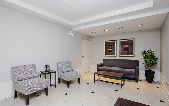 3rd image of 1350 W Fullerton Ave APT 308
