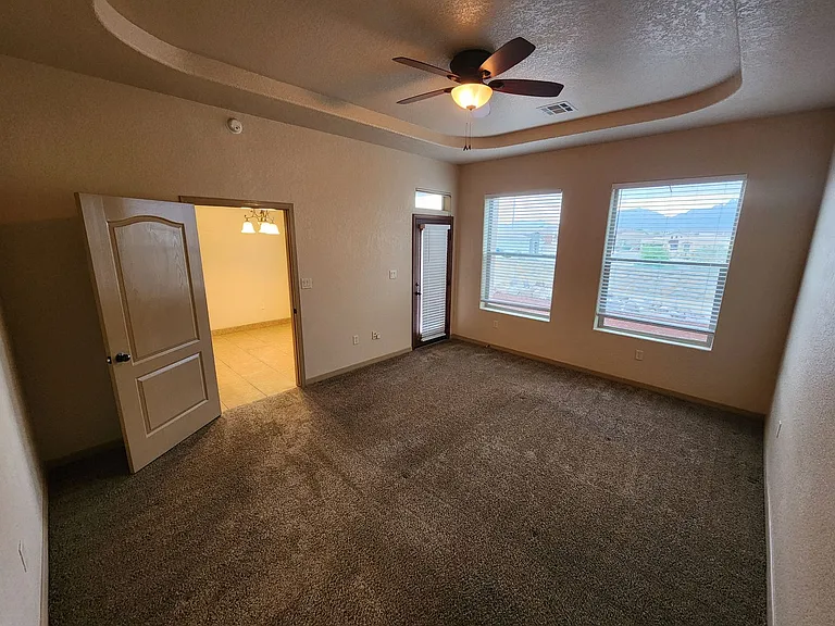 2105 San Patricio Loop — Photo 27