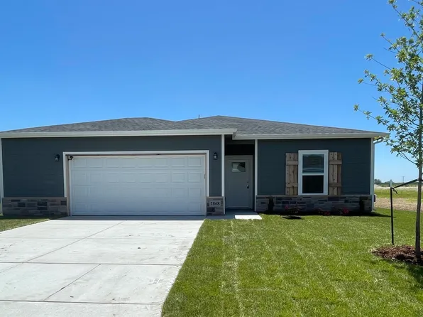 2868 S Maize Ct, Wichita, KS 67215
