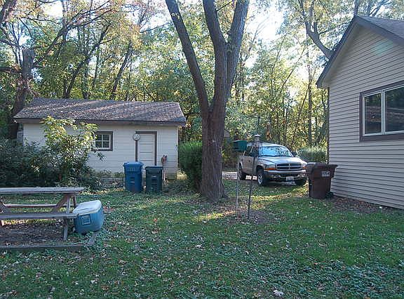 3rd image of 14951 Cicero Ave