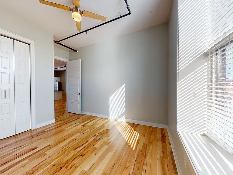320 N Pine St #202 — Photo 12