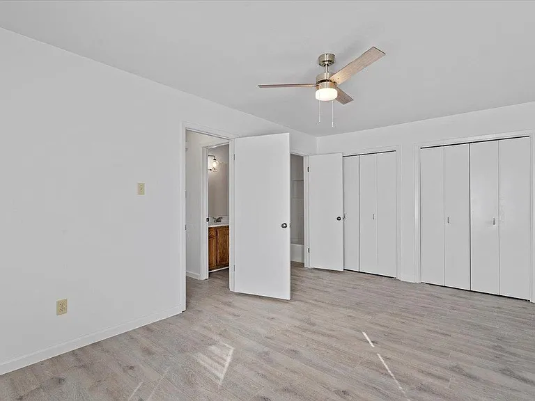 1312 Zephyr Ln — Photo 17