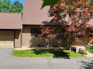 914 S Jensen Rd, Vestal, NY 13850