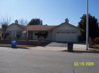 1330 N Ash Ave, Rialto, CA 92376