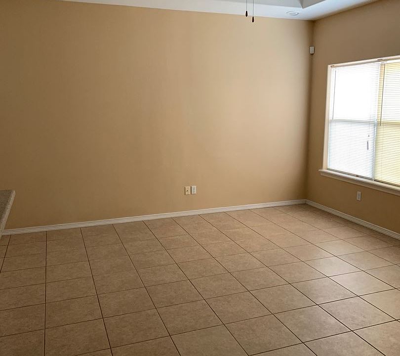 2nd image of 1804 Horsetail Fls APT A