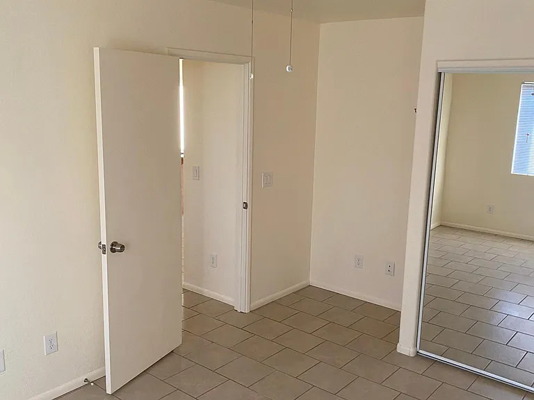 354 W Hollamon St #D — Photo 20