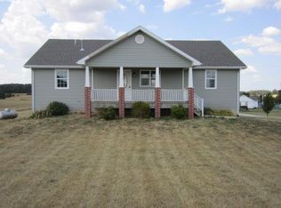 41 Magnolia Dr, Elkland, MO 65644