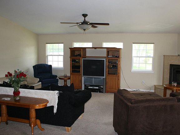 3rd image of 8969 Talisman Dr