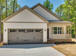 936 Jackson Rd, Fort Lawn, SC 29714