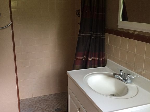 4th image of 4303 Oaklawn St