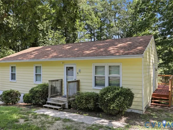 11307 Great Branch Dr, Chester, VA 23831