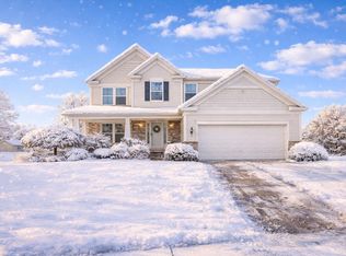 574 Legacy Ct NE, Rockford, MI 49341