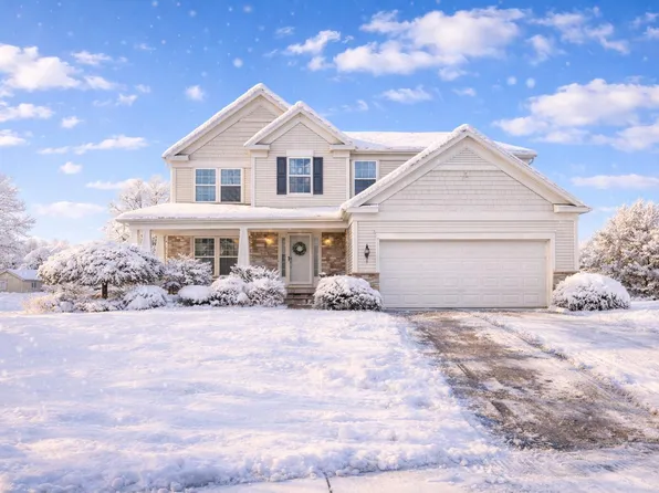 574 Legacy Ct NE, Rockford, MI 49341