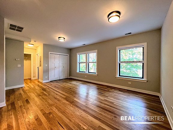 5th image of 2203 W Eastwood Ave APT 1SE
