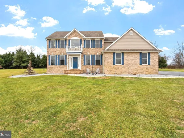 3 Helen Lois Ct, Pilesgrove, NJ 08098