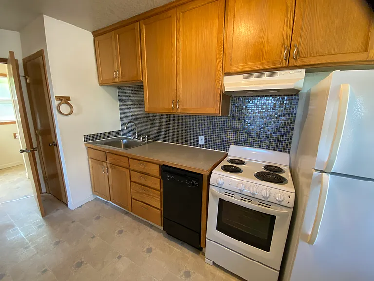 2124 NW 31st Ave #1 — Photo 1