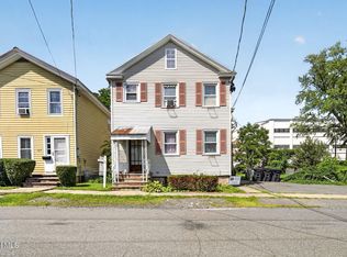 411 9th St, Watervliet, NY 12189