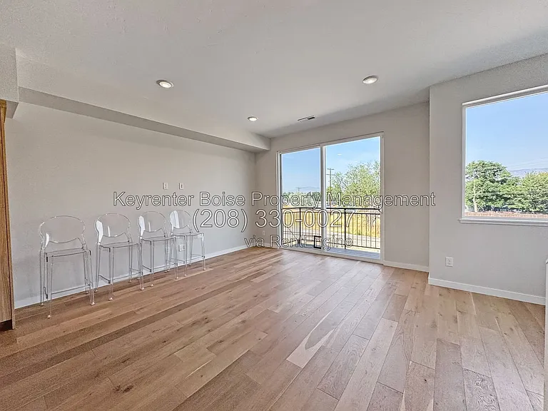 1198 S Marietta Spur Ln — Photo 10