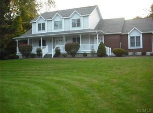45 Croniser Dr, Hopewell Junction, NY 12533