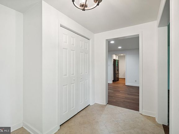 2nd image of 9463 Tapp Hollow Ln