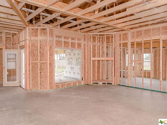 4th image of 2504 Crystal Ann Dr
