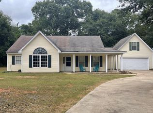 1365 Monterey Dr, Sumter, SC 29154