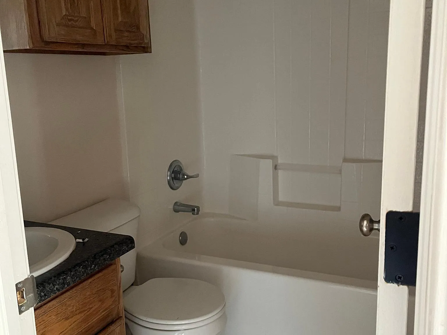 2 bed, 1.5 bath, $695 — Photo 4