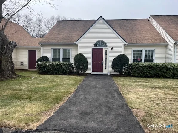 14 Pinney Street APT 46, Ellington, CT 06029