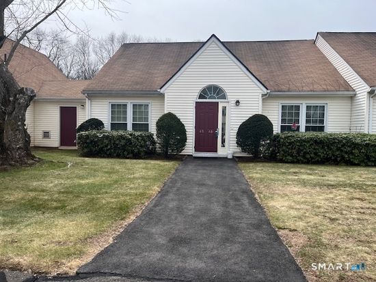 14 Pinney Street APT 46, Ellington, CT 06029