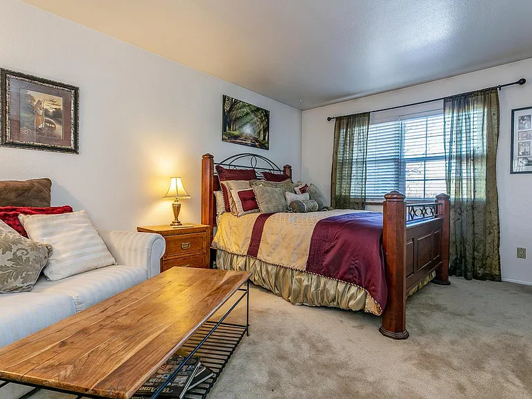 3541 S Hillcrest Dr — Photo 11