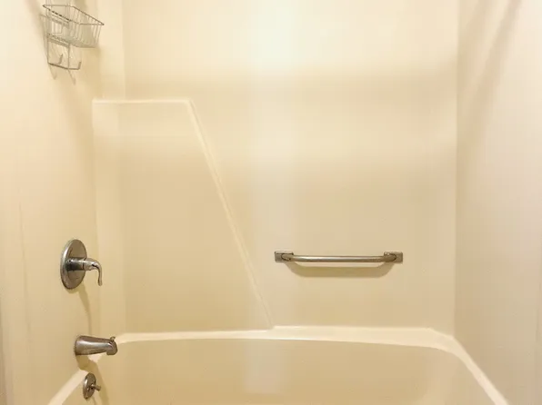 23 Pearl St, Livingston Manor, NY