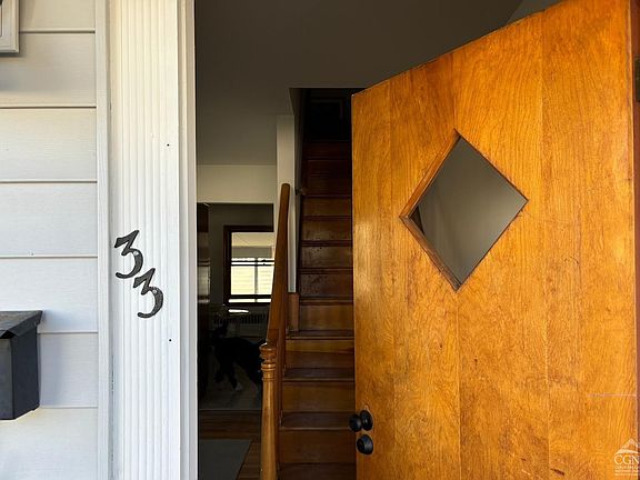 3rd image of 33 Parkwood Boulevard