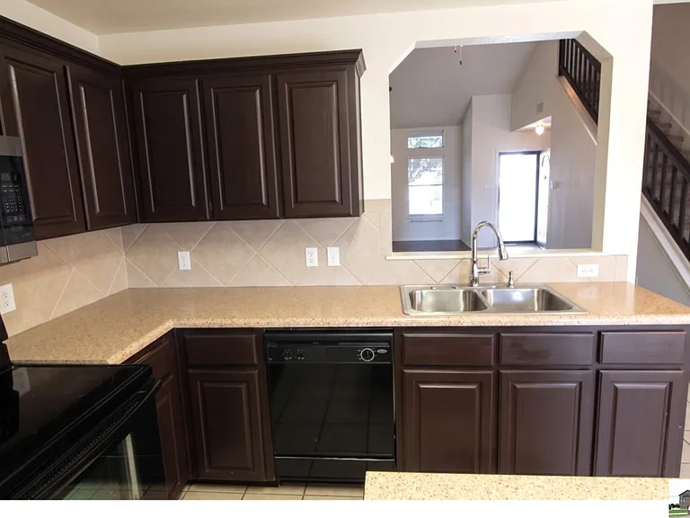 5611 Bertha Dr — Photo 5