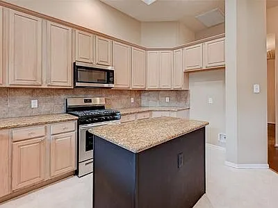 2002 Mossy Trail Dr — Photo 6