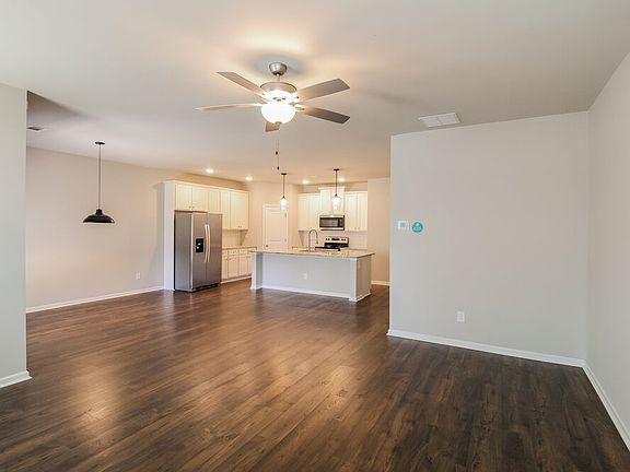 5th image of 1014 Smoky Mountain Springs Ln NE