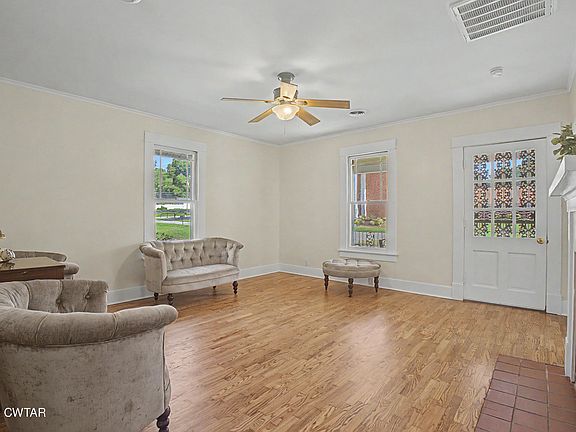 5th image of 402 Fairmont Ave
