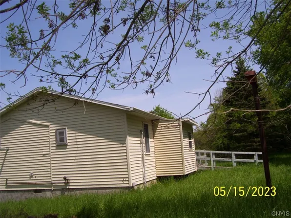 (undisclosed Address), Weedsport, NY 13166