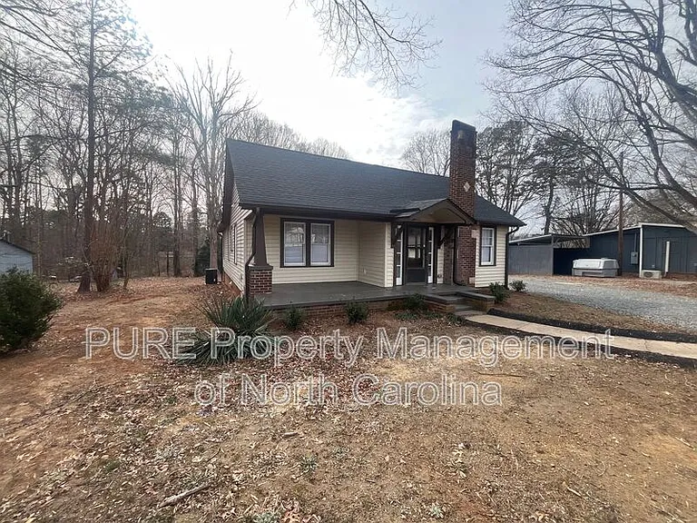 3355 E Ridge Rd — Photo 3