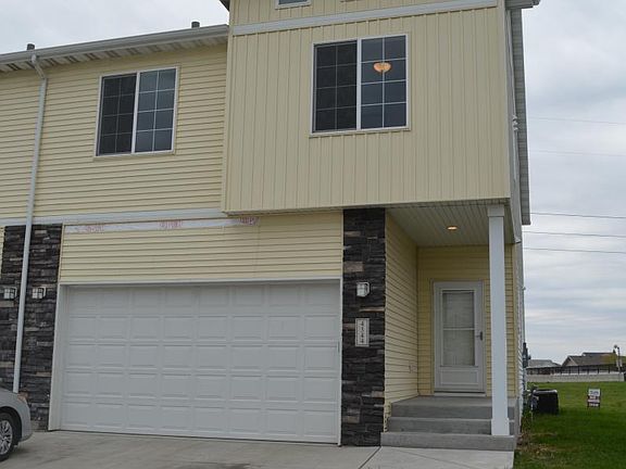 twinhome exterior