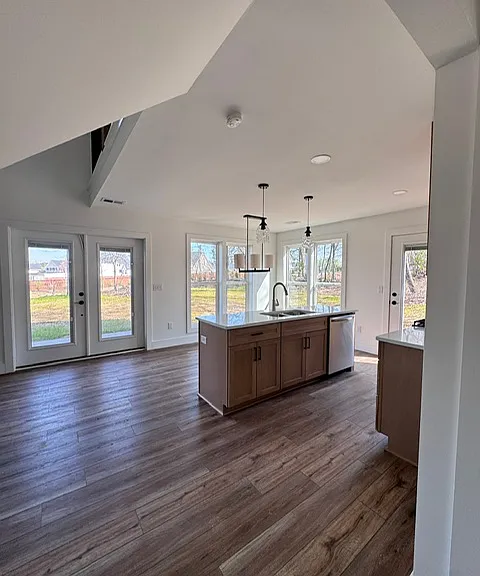 424 Fowler Rd — Photo 14