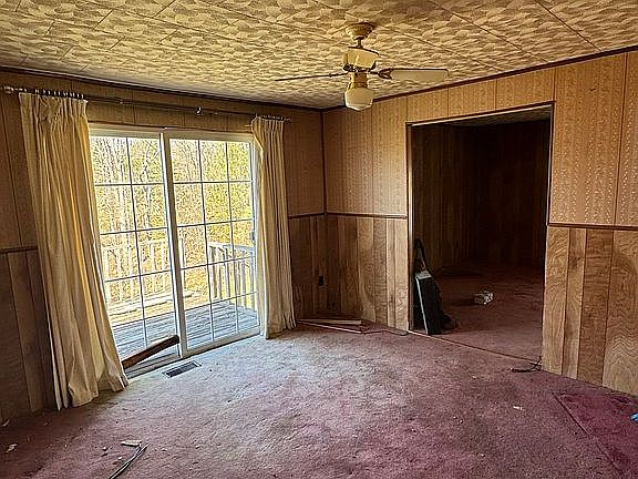 14th image of 149 Euclid St