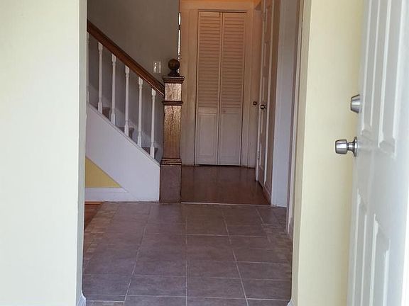 Front entrance--Foyer