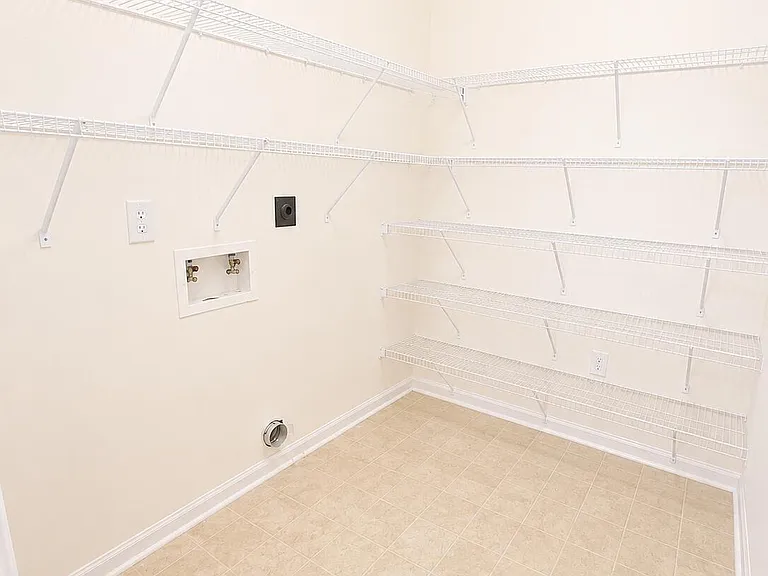 2225 Locksley Woods Dr #C — Photo 10