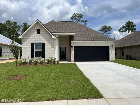 7728 Claymont Cir, Ocean Springs, MS 39564