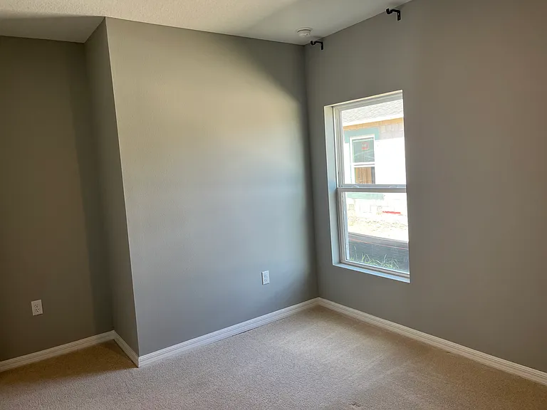 2571 Driftwood St — Photo 19