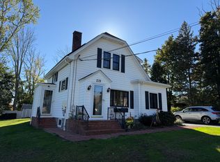233 Gifford Ave, Somerset, MA 02726