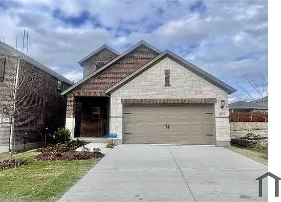 3110 Yellow Pine Dr