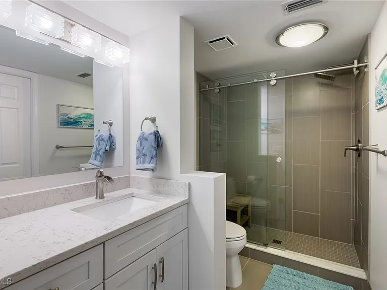 3021 Sandpiper Bay Cir #E106 — Photo 17